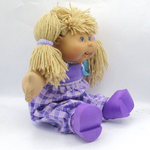 CPK 2004 Girl Doll Blonde Double Ponies.Freckles Blue Eyes CPK Outfit Shoes - Picture 1 of 7